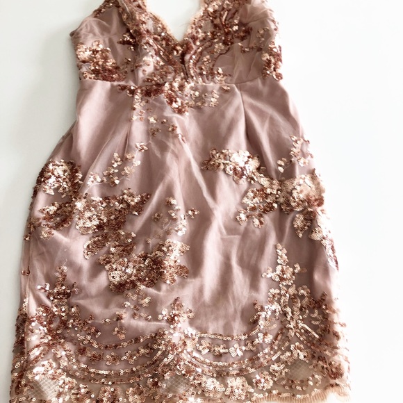 Bodycon Sequin Dress - Picture 4 of 6